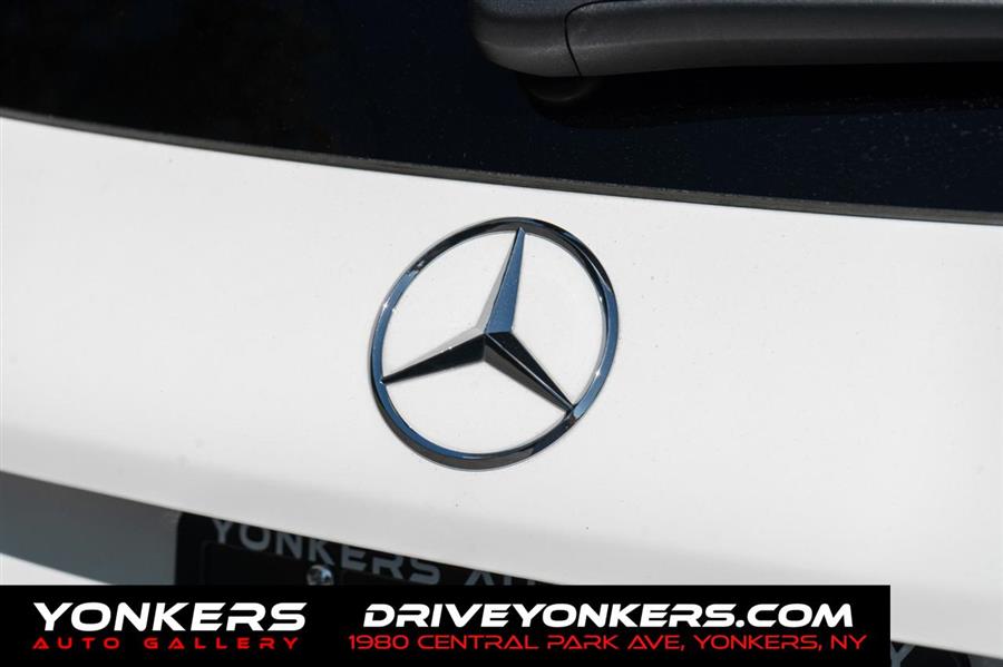 2022 Mercedes-benz Glc GLC 300 4MATIC, available for sale in Woodside, New York | Drive Central. Woodside, New York 2022 Mercedes-benz Glc GLC 300 4MATIC, available for sale in Woodside, New York | Drive Central. Woodside, New York