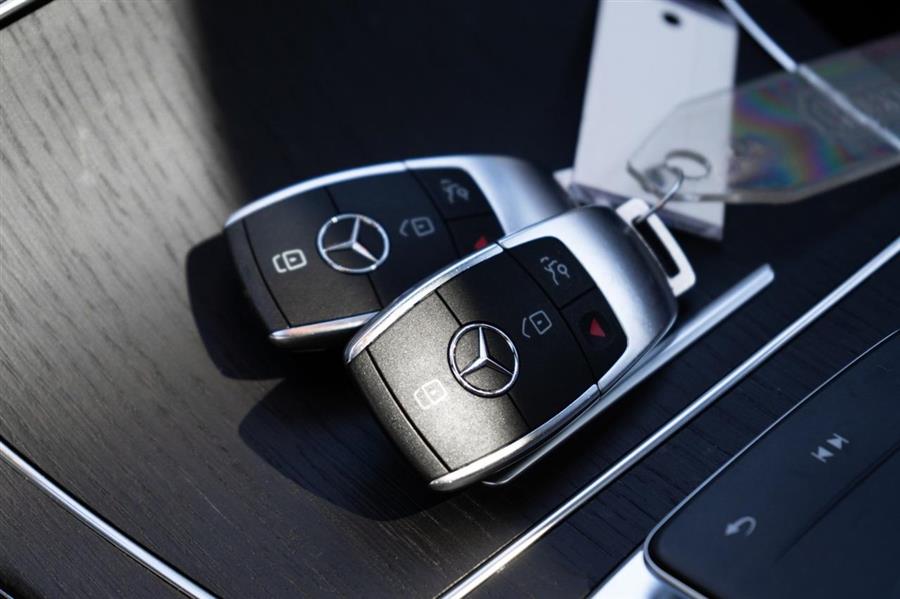 2022 Mercedes-benz Glc GLC 300 4MATIC, available for sale in Woodside, New York | Drive Central. Woodside, New York 2022 Mercedes-benz Glc GLC 300 4MATIC, available for sale in Woodside, New York | Drive Central. Woodside, New York