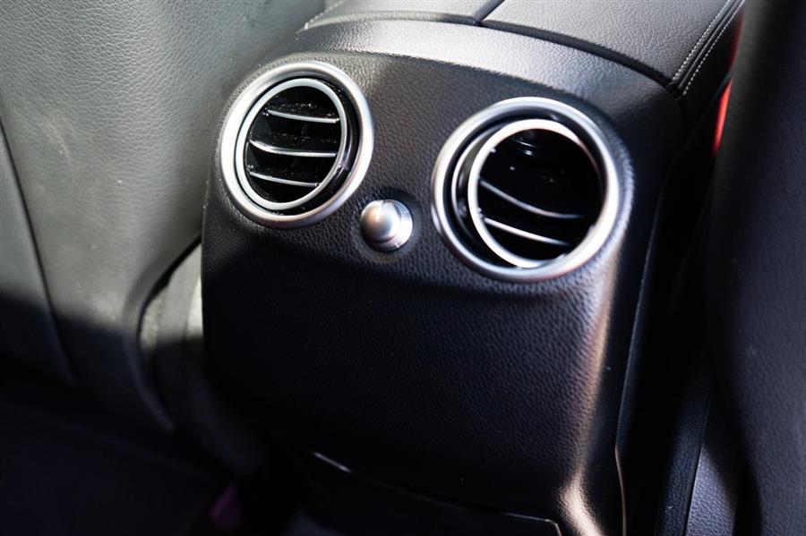 2022 Mercedes-benz Glc GLC 300 4MATIC, available for sale in Woodside, New York | Drive Central. Woodside, New York 2022 Mercedes-benz Glc GLC 300 4MATIC, available for sale in Woodside, New York | Drive Central. Woodside, New York