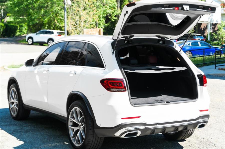 2022 Mercedes-benz Glc GLC 300 4MATIC, available for sale in Woodside, New York | Drive Central. Woodside, New York 2022 Mercedes-benz Glc GLC 300 4MATIC, available for sale in Woodside, New York | Drive Central. Woodside, New York