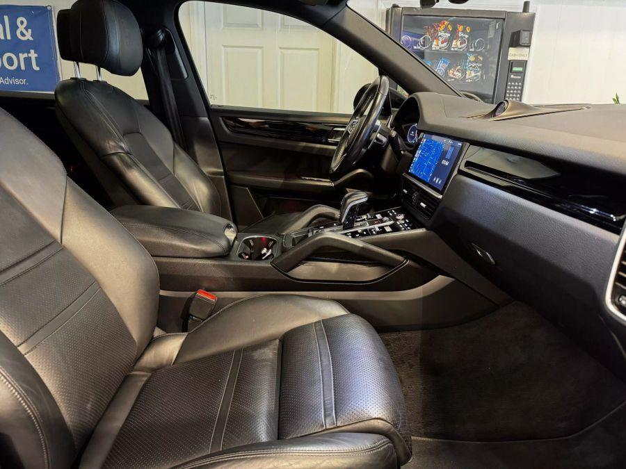 2020 Porsche Cayenne Sport Utility 4D, available for sale in Santa Ana, California | K&T Motor LLC. Santa Ana, California 2020 Porsche Cayenne Sport Utility 4D, available for sale in Santa Ana, California | K&T Motor LLC. Santa Ana, California