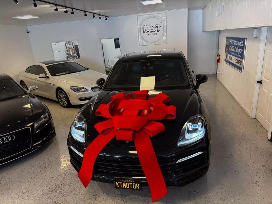 2020 Porsche Cayenne Sport Utility 4D, available for sale in Santa Ana, California | K&T Motor LLC. Santa Ana, California 2020 Porsche Cayenne Sport Utility 4D, available for sale in Santa Ana, California | K&T Motor LLC. Santa Ana, California