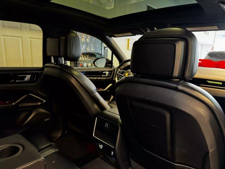 2020 Porsche Cayenne Sport Utility 4D, available for sale in Santa Ana, California | K&T Motor LLC. Santa Ana, California 2020 Porsche Cayenne Sport Utility 4D, available for sale in Santa Ana, California | K&T Motor LLC. Santa Ana, California