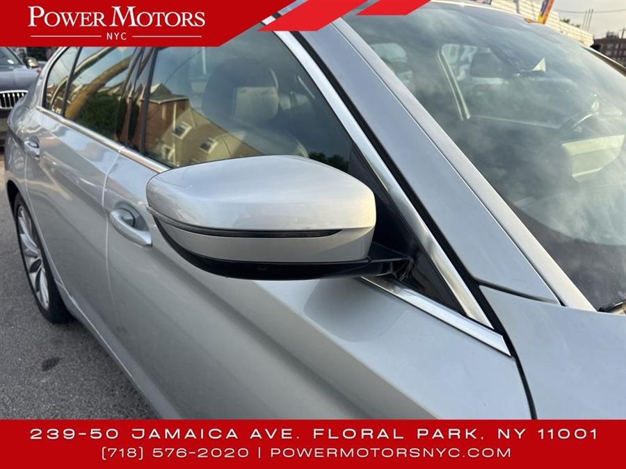 2021 BMW 5 Series 530i xDrive, available for sale in Floral Park, New York | Shop Auto NY. Floral Park, New York 2021 BMW 5 Series 530i xDrive, available for sale in Floral Park, New York | Shop Auto NY. Floral Park, New York