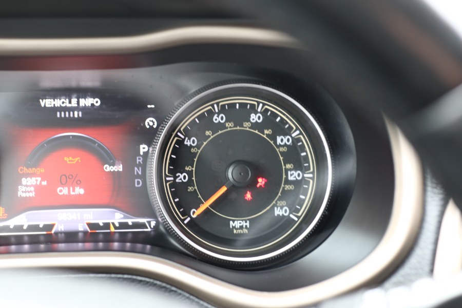 2015 Jeep Cherokee 4WD 4dr Limited, available for sale in Jamaica, New York | Hillside Auto Mall Inc.. Jamaica, New York 2015 Jeep Cherokee 4WD 4dr Limited, available for sale in Jamaica, New York | Hillside Auto Mall Inc.. Jamaica, New York