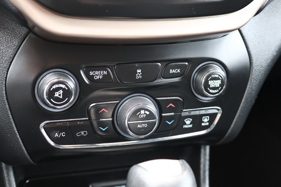 2015 Jeep Cherokee 4WD 4dr Limited, available for sale in Jamaica, New York | Hillside Auto Mall Inc.. Jamaica, New York 2015 Jeep Cherokee 4WD 4dr Limited, available for sale in Jamaica, New York | Hillside Auto Mall Inc.. Jamaica, New York