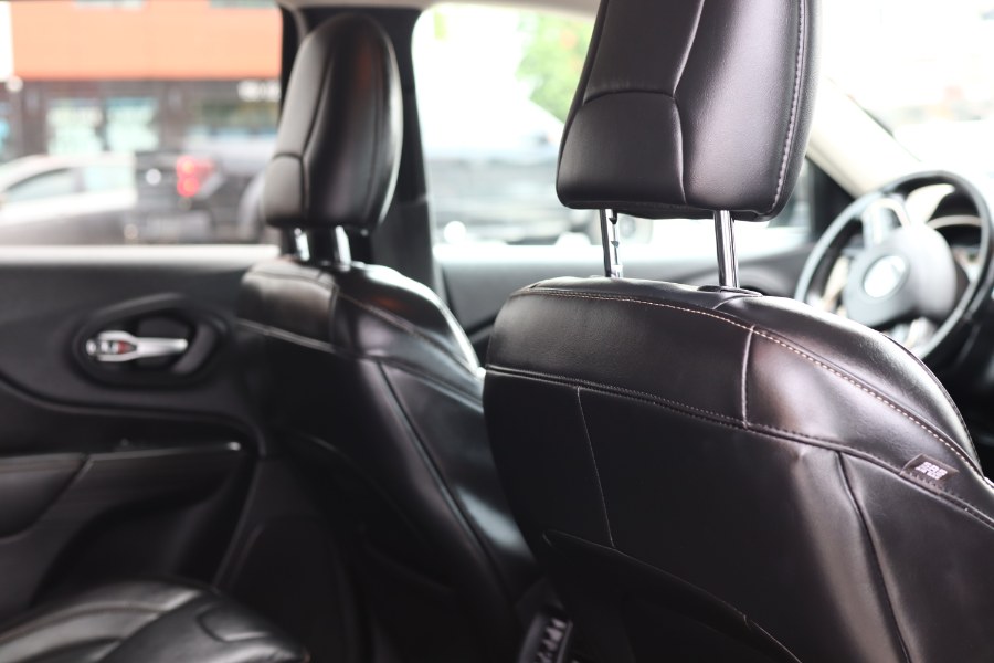 2015 Jeep Cherokee 4WD 4dr Limited, available for sale in Jamaica, New York | Hillside Auto Mall Inc.. Jamaica, New York 2015 Jeep Cherokee 4WD 4dr Limited, available for sale in Jamaica, New York | Hillside Auto Mall Inc.. Jamaica, New York