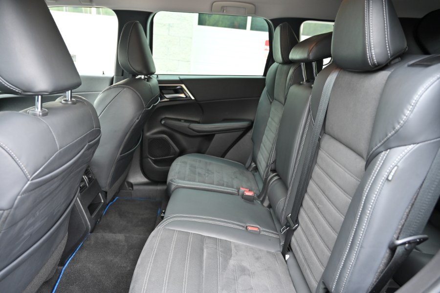 2023 Mitsubishi Outlander PHEV SE PHEV, available for sale in Waterbury, Connecticut | Highline Car Connection. Waterbury, Connecticut 2023 Mitsubishi Outlander PHEV SE PHEV, available for sale in Waterbury, Connecticut | Highline Car Connection. Waterbury, Connecticut
