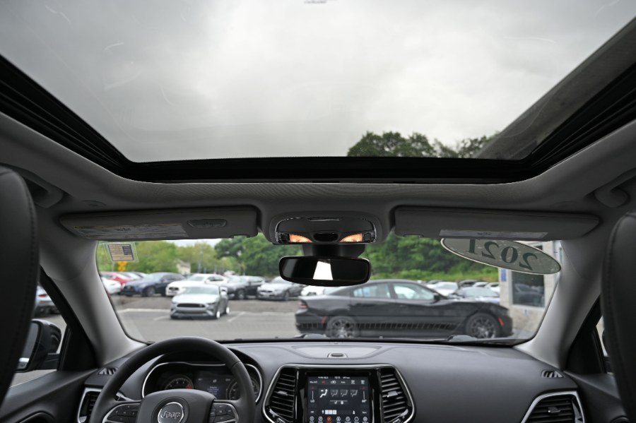 2021 Jeep Cherokee Limited 4x4, available for sale in Waterbury, Connecticut | Highline Car Connection. Waterbury, Connecticut 2021 Jeep Cherokee Limited 4x4, available for sale in Waterbury, Connecticut | Highline Car Connection. Waterbury, Connecticut
