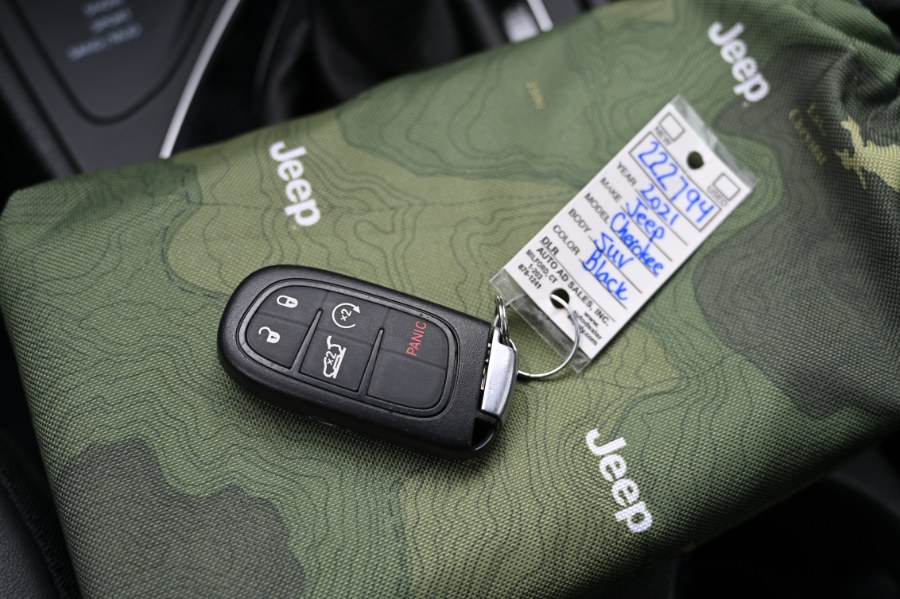 2021 Jeep Cherokee Limited 4x4, available for sale in Waterbury, Connecticut | Highline Car Connection. Waterbury, Connecticut 2021 Jeep Cherokee Limited 4x4, available for sale in Waterbury, Connecticut | Highline Car Connection. Waterbury, Connecticut