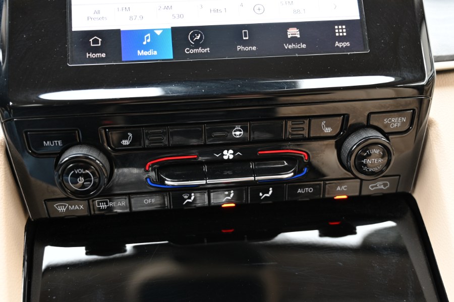 2021 Jeep Grand Cherokee L Limited 4x4, available for sale in Waterbury, Connecticut | Highline Car Connection. Waterbury, Connecticut 2021 Jeep Grand Cherokee L Limited 4x4, available for sale in Waterbury, Connecticut | Highline Car Connection. Waterbury, Connecticut