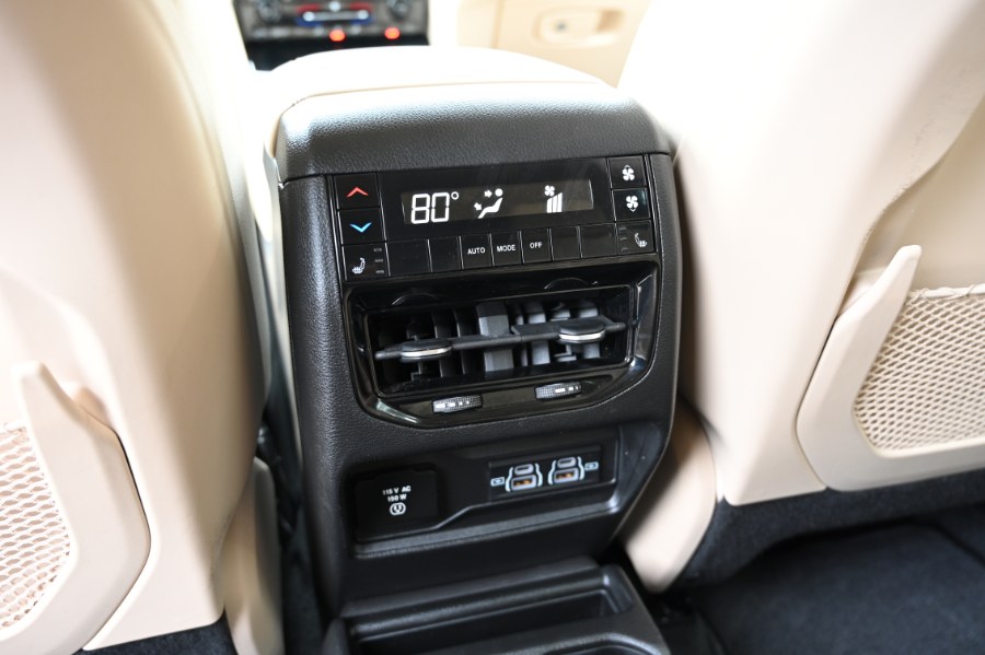 2021 Jeep Grand Cherokee L Limited 4x4, available for sale in Waterbury, Connecticut | Highline Car Connection. Waterbury, Connecticut 2021 Jeep Grand Cherokee L Limited 4x4, available for sale in Waterbury, Connecticut | Highline Car Connection. Waterbury, Connecticut