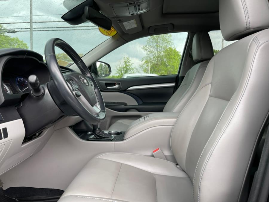 2017 Toyota Highlander XLE V6 AWD (Natl), available for sale in Merrimack, New Hampshire | Merrimack Autosport. Merrimack, New Hampshire 2017 Toyota Highlander XLE V6 AWD (Natl), available for sale in Merrimack, New Hampshire | Merrimack Autosport. Merrimack, New Hampshire