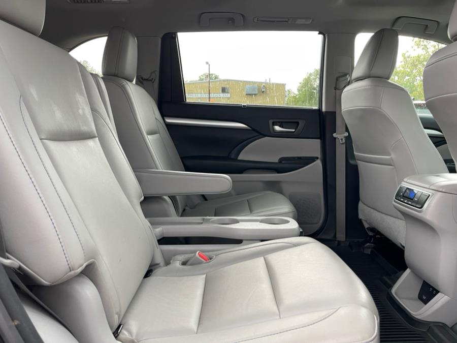 2017 Toyota Highlander XLE V6 AWD (Natl), available for sale in Merrimack, New Hampshire | Merrimack Autosport. Merrimack, New Hampshire 2017 Toyota Highlander XLE V6 AWD (Natl), available for sale in Merrimack, New Hampshire | Merrimack Autosport. Merrimack, New Hampshire