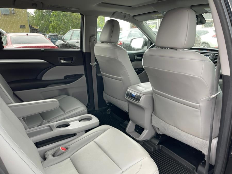 2017 Toyota Highlander XLE V6 AWD (Natl), available for sale in Merrimack, New Hampshire | Merrimack Autosport. Merrimack, New Hampshire 2017 Toyota Highlander XLE V6 AWD (Natl), available for sale in Merrimack, New Hampshire | Merrimack Autosport. Merrimack, New Hampshire