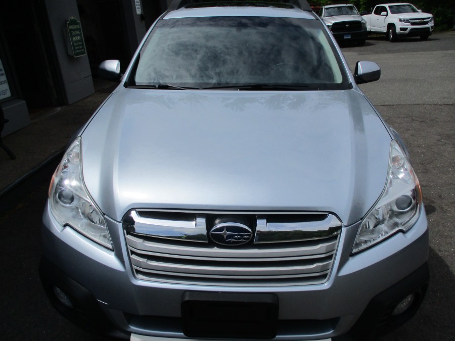 2014 Subaru Outback 4dr Wgn H4 Auto 2.5i Limited, available for sale in Meriden, Connecticut | Cos Central Auto. Meriden, Connecticut 2014 Subaru Outback 4dr Wgn H4 Auto 2.5i Limited, available for sale in Meriden, Connecticut | Cos Central Auto. Meriden, Connecticut