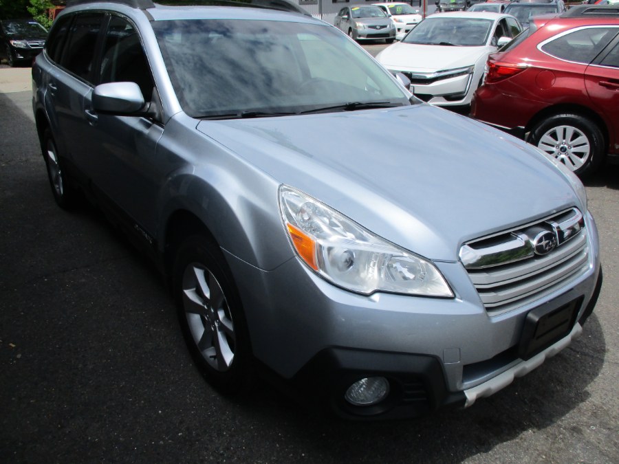 2014 Subaru Outback 4dr Wgn H4 Auto 2.5i Limited, available for sale in Meriden, Connecticut | Cos Central Auto. Meriden, Connecticut 2014 Subaru Outback 4dr Wgn H4 Auto 2.5i Limited, available for sale in Meriden, Connecticut | Cos Central Auto. Meriden, Connecticut