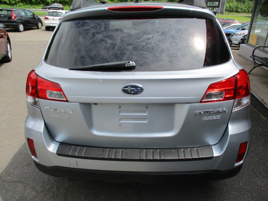 2014 Subaru Outback 4dr Wgn H4 Auto 2.5i Limited, available for sale in Meriden, Connecticut | Cos Central Auto. Meriden, Connecticut 2014 Subaru Outback 4dr Wgn H4 Auto 2.5i Limited, available for sale in Meriden, Connecticut | Cos Central Auto. Meriden, Connecticut