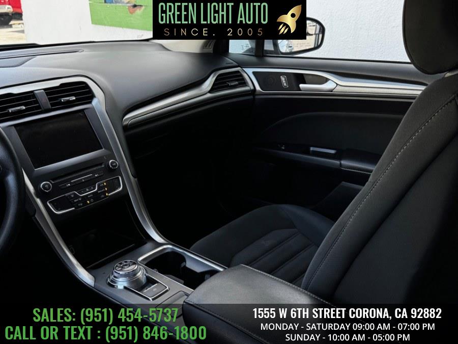 2017 Ford Fusion SE FWD, available for sale in Corona, California | Green Light Auto. Corona, California 2017 Ford Fusion SE FWD, available for sale in Corona, California | Green Light Auto. Corona, California