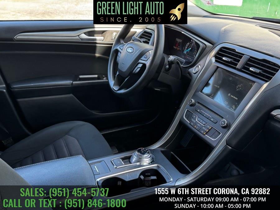 2017 Ford Fusion SE FWD, available for sale in Corona, California | Green Light Auto. Corona, California 2017 Ford Fusion SE FWD, available for sale in Corona, California | Green Light Auto. Corona, California