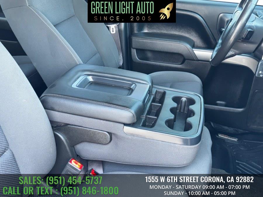 2017 Chevrolet Silverado 1500 2WD Crew Cab 153.0" LT w/1LT, available for sale in Corona, California | Green Light Auto. Corona, California 2017 Chevrolet Silverado 1500 2WD Crew Cab 153.0" LT w/1LT, available for sale in Corona, California | Green Light Auto. Corona, California