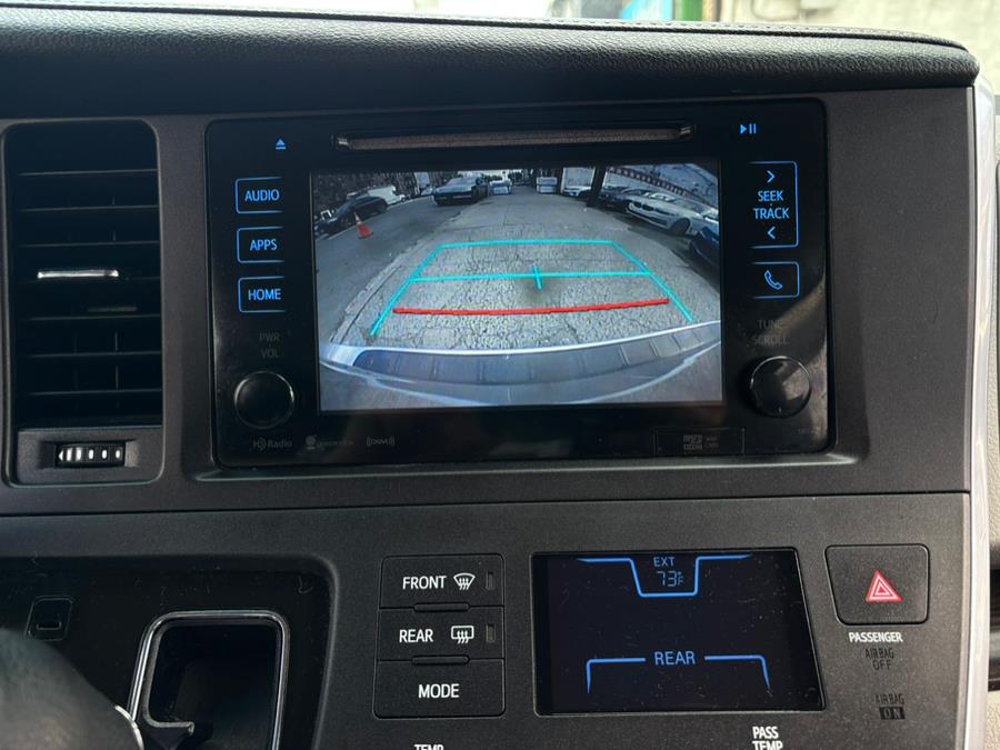 2017 Toyota Sienna XLE Premium FWD 8-Passenger (Natl), available for sale in Brooklyn, New York | Carsbuck Inc.. Brooklyn, New York 2017 Toyota Sienna XLE Premium FWD 8-Passenger (Natl), available for sale in Brooklyn, New York | Carsbuck Inc.. Brooklyn, New York