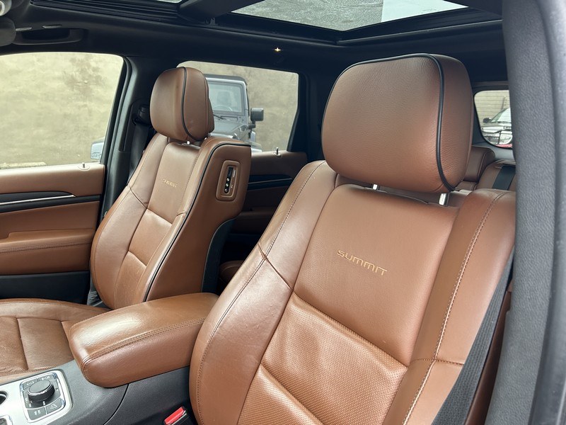 2018 Jeep Grand Cherokee Summit 4x4, available for sale in West Springfield, Massachusetts | Union Street Auto Sales. West Springfield, Massachusetts 2018 Jeep Grand Cherokee Summit 4x4, available for sale in West Springfield, Massachusetts | Union Street Auto Sales. West Springfield, Massachusetts