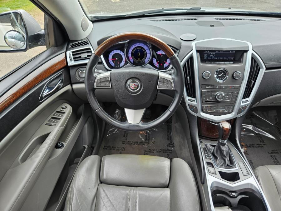 2011 Cadillac SRX FWD 4dr Luxury Collection, available for sale in East Windsor, Connecticut | Toro Auto. East Windsor, Connecticut 2011 Cadillac SRX FWD 4dr Luxury Collection, available for sale in East Windsor, Connecticut | Toro Auto. East Windsor, Connecticut