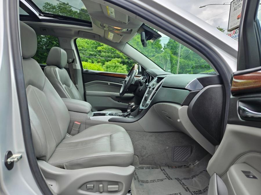 2011 Cadillac SRX FWD 4dr Luxury Collection, available for sale in East Windsor, Connecticut | Toro Auto. East Windsor, Connecticut 2011 Cadillac SRX FWD 4dr Luxury Collection, available for sale in East Windsor, Connecticut | Toro Auto. East Windsor, Connecticut