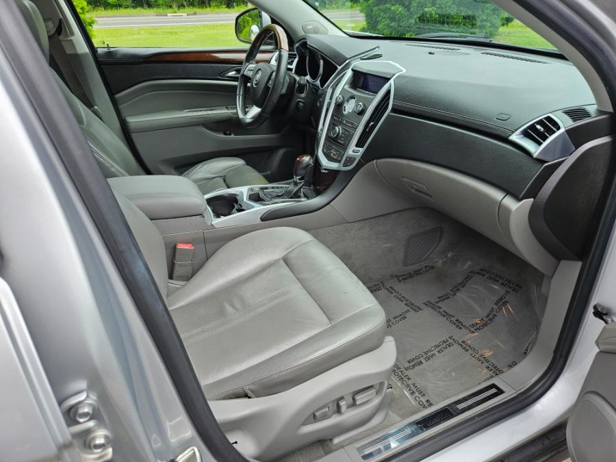 2011 Cadillac SRX FWD 4dr Luxury Collection, available for sale in East Windsor, Connecticut | Toro Auto. East Windsor, Connecticut 2011 Cadillac SRX FWD 4dr Luxury Collection, available for sale in East Windsor, Connecticut | Toro Auto. East Windsor, Connecticut