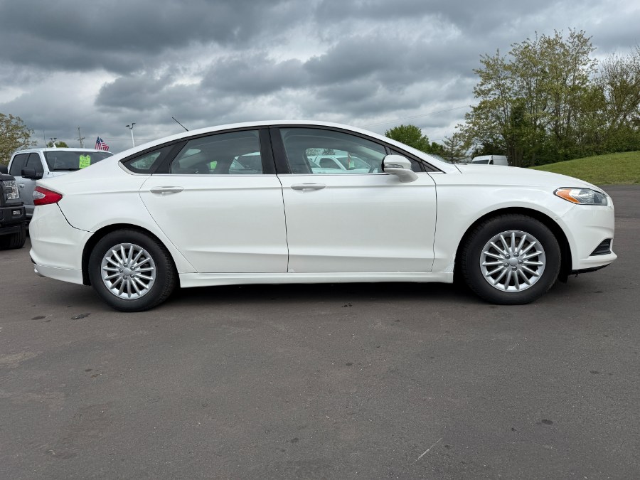 2014 Ford Fusion 4dr Sdn SE FWD, available for sale in Ortonville, Michigan | Marsh Auto Sales LLC. Ortonville, Michigan 2014 Ford Fusion 4dr Sdn SE FWD, available for sale in Ortonville, Michigan | Marsh Auto Sales LLC. Ortonville, Michigan