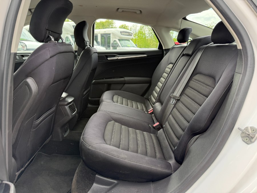 2014 Ford Fusion 4dr Sdn SE FWD, available for sale in Ortonville, Michigan | Marsh Auto Sales LLC. Ortonville, Michigan 2014 Ford Fusion 4dr Sdn SE FWD, available for sale in Ortonville, Michigan | Marsh Auto Sales LLC. Ortonville, Michigan