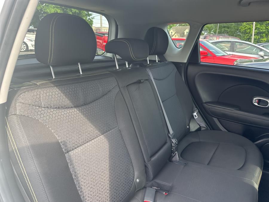 2016 Kia Soul 5dr Wgn Auto +, available for sale in Beavercreek, Ohio | Wholesale Direct Motors. Beavercreek, Ohio 2016 Kia Soul 5dr Wgn Auto +, available for sale in Beavercreek, Ohio | Wholesale Direct Motors. Beavercreek, Ohio