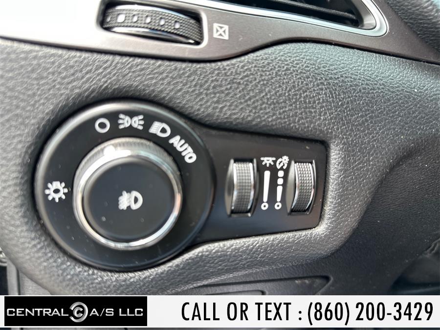 2019 Jeep Cherokee Latitude Plus 4x4, available for sale in East Windsor, Connecticut | Central A/S LLC. East Windsor, Connecticut 2019 Jeep Cherokee Latitude Plus 4x4, available for sale in East Windsor, Connecticut | Central A/S LLC. East Windsor, Connecticut