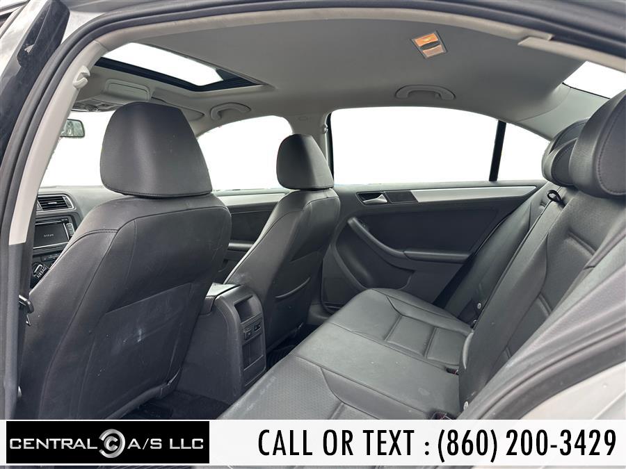 2014 Volkswagen Jetta Sedan 4dr Auto SE w/Connectivity/Sunroof PZEV, available for sale in East Windsor, Connecticut | Central A/S LLC. East Windsor, Connecticut 2014 Volkswagen Jetta Sedan 4dr Auto SE w/Connectivity/Sunroof PZEV, available for sale in East Windsor, Connecticut | Central A/S LLC. East Windsor, Connecticut