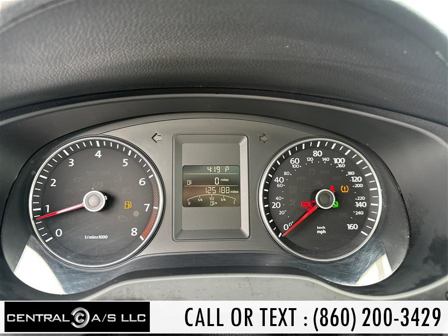 2014 Volkswagen Jetta Sedan 4dr Auto SE w/Connectivity/Sunroof PZEV, available for sale in East Windsor, Connecticut | Central A/S LLC. East Windsor, Connecticut 2014 Volkswagen Jetta Sedan 4dr Auto SE w/Connectivity/Sunroof PZEV, available for sale in East Windsor, Connecticut | Central A/S LLC. East Windsor, Connecticut