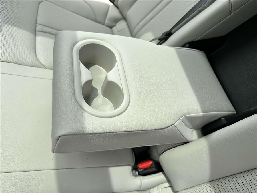 2022 Hyundai Sonata Limited, available for sale in Patchogue, New York | Baron Supercenter. Patchogue, New York 2022 Hyundai Sonata Limited, available for sale in Patchogue, New York | Baron Supercenter. Patchogue, New York