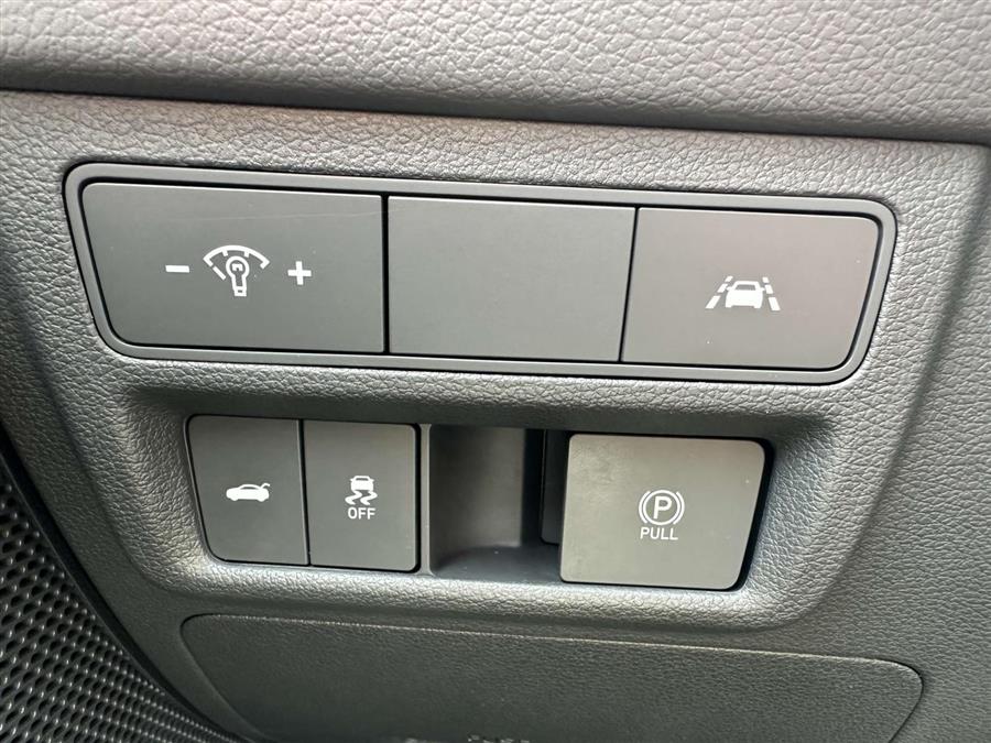 2022 Hyundai Sonata Limited, available for sale in Patchogue, New York | Baron Supercenter. Patchogue, New York 2022 Hyundai Sonata Limited, available for sale in Patchogue, New York | Baron Supercenter. Patchogue, New York