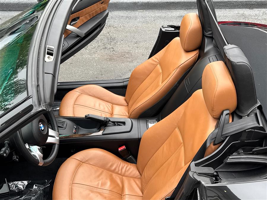 2008 BMW Z4 2dr Roadster 3.0si, available for sale in Canton, Connecticut | Lava Motors. Canton, Connecticut 2008 BMW Z4 2dr Roadster 3.0si, available for sale in Canton, Connecticut | Lava Motors. Canton, Connecticut