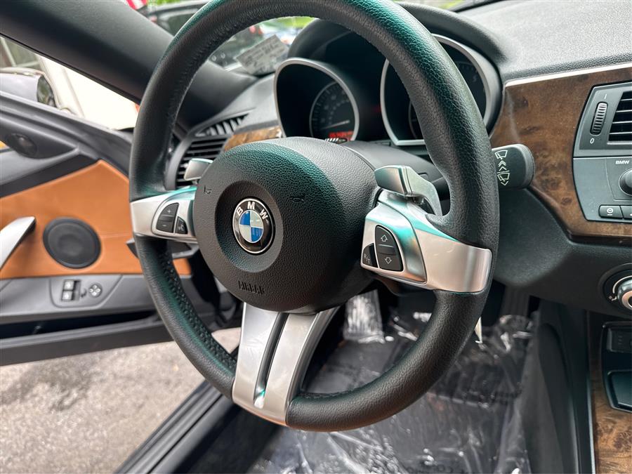 2008 BMW Z4 2dr Roadster 3.0si, available for sale in Canton, Connecticut | Lava Motors. Canton, Connecticut 2008 BMW Z4 2dr Roadster 3.0si, available for sale in Canton, Connecticut | Lava Motors. Canton, Connecticut