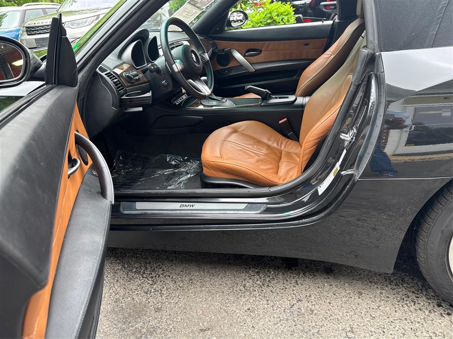 2008 BMW Z4 2dr Roadster 3.0si, available for sale in Canton, Connecticut | Lava Motors. Canton, Connecticut 2008 BMW Z4 2dr Roadster 3.0si, available for sale in Canton, Connecticut | Lava Motors. Canton, Connecticut
