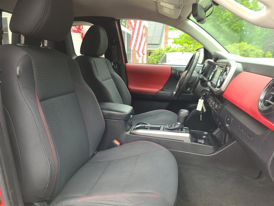 2016 Toyota Tacoma 4WD Access Cab V6 AT SR5 (Natl), available for sale in Canton, Connecticut | Lava Motors. Canton, Connecticut 2016 Toyota Tacoma 4WD Access Cab V6 AT SR5 (Natl), available for sale in Canton, Connecticut | Lava Motors. Canton, Connecticut