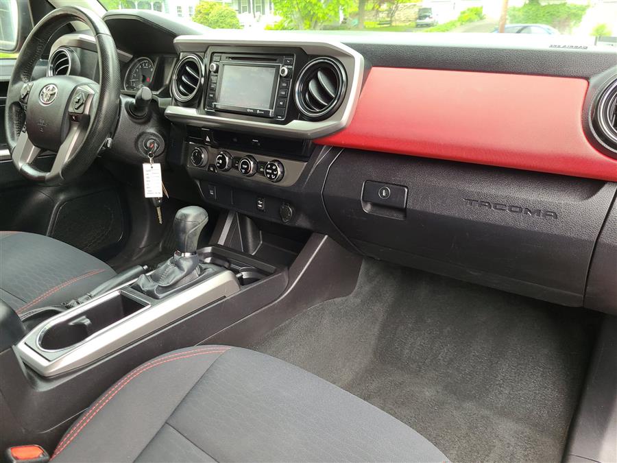 2016 Toyota Tacoma 4WD Access Cab V6 AT SR5 (Natl), available for sale in Canton, Connecticut | Lava Motors. Canton, Connecticut 2016 Toyota Tacoma 4WD Access Cab V6 AT SR5 (Natl), available for sale in Canton, Connecticut | Lava Motors. Canton, Connecticut