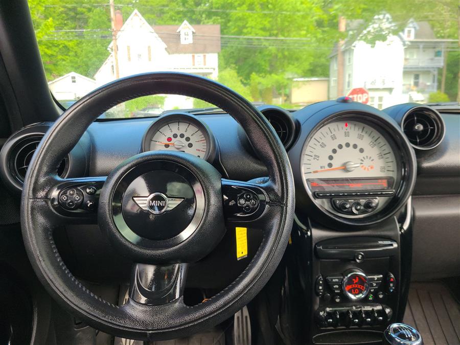 2013 MINI Cooper Countryman AWD 4dr S ALL4, available for sale in Canton, Connecticut | Lava Motors. Canton, Connecticut 2013 MINI Cooper Countryman AWD 4dr S ALL4, available for sale in Canton, Connecticut | Lava Motors. Canton, Connecticut