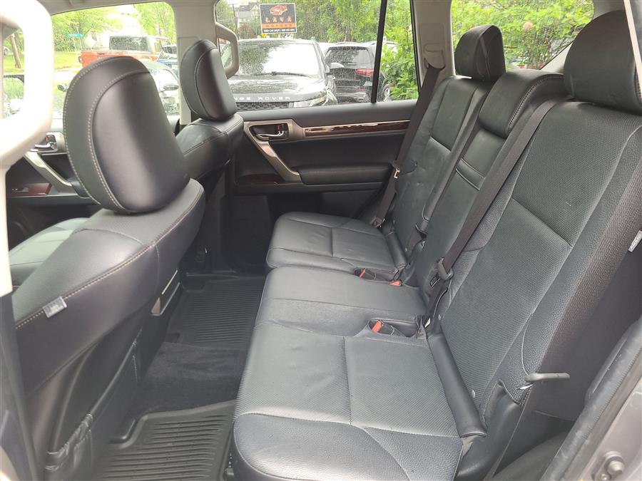 2016 Lexus GX 460 4WD 4dr, available for sale in Canton, Connecticut | Lava Motors. Canton, Connecticut 2016 Lexus GX 460 4WD 4dr, available for sale in Canton, Connecticut | Lava Motors. Canton, Connecticut