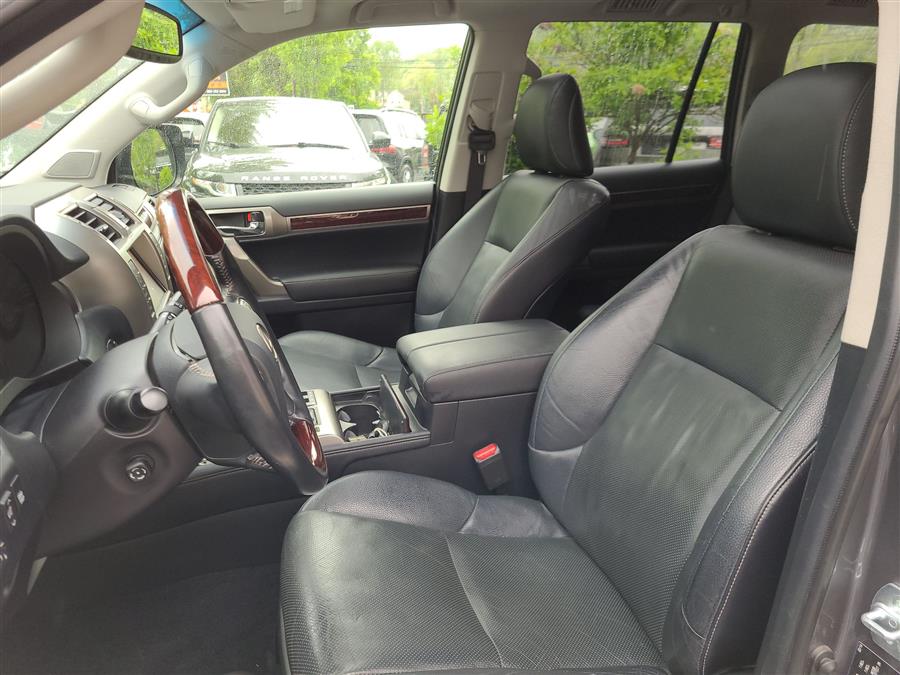 2016 Lexus GX 460 4WD 4dr, available for sale in Canton, Connecticut | Lava Motors. Canton, Connecticut 2016 Lexus GX 460 4WD 4dr, available for sale in Canton, Connecticut | Lava Motors. Canton, Connecticut