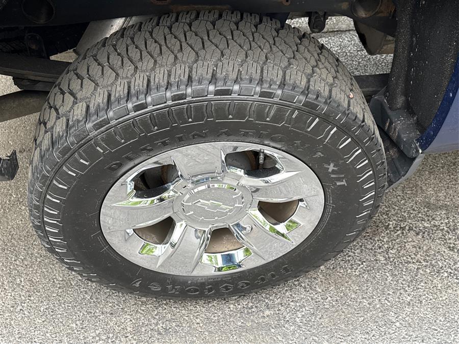 2017 Chevrolet Silverado 1500 4WD Double Cab 143.5" LTZ w/2LZ, available for sale in Canton, Connecticut | Lava Motors. Canton, Connecticut 2017 Chevrolet Silverado 1500 4WD Double Cab 143.5" LTZ w/2LZ, available for sale in Canton, Connecticut | Lava Motors. Canton, Connecticut