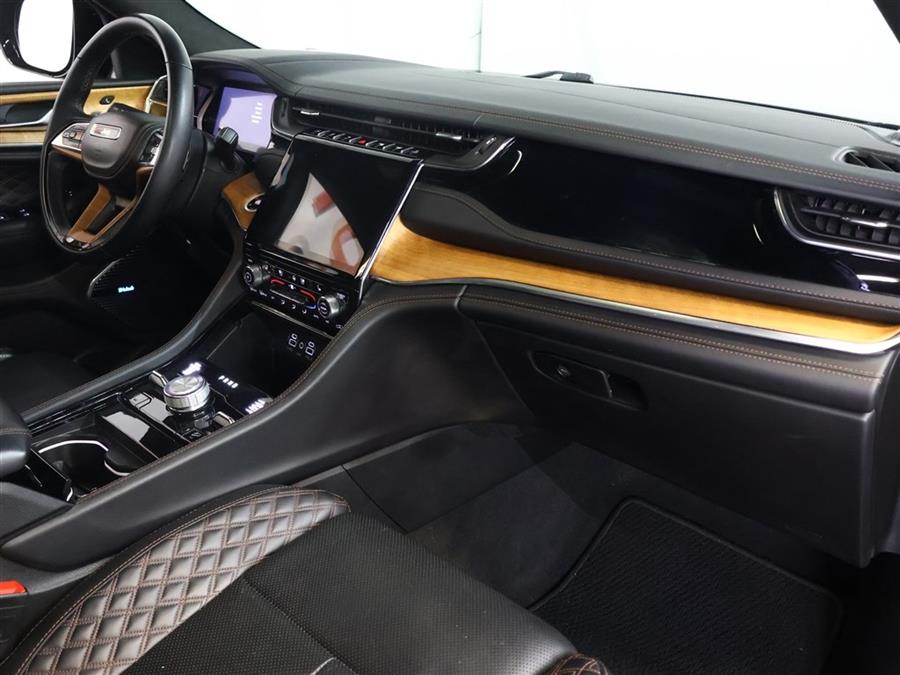 2023 Jeep Grand Cherokee L SUMMIT, available for sale in Paterson, New Jersey | Fast Track Motors. Paterson, New Jersey 2023 Jeep Grand Cherokee L SUMMIT, available for sale in Paterson, New Jersey | Fast Track Motors. Paterson, New Jersey