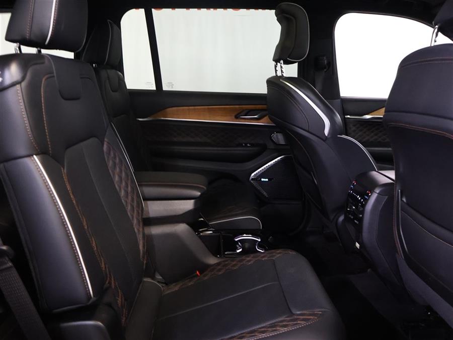 2023 Jeep Grand Cherokee L SUMMIT, available for sale in Paterson, New Jersey | Fast Track Motors. Paterson, New Jersey 2023 Jeep Grand Cherokee L SUMMIT, available for sale in Paterson, New Jersey | Fast Track Motors. Paterson, New Jersey