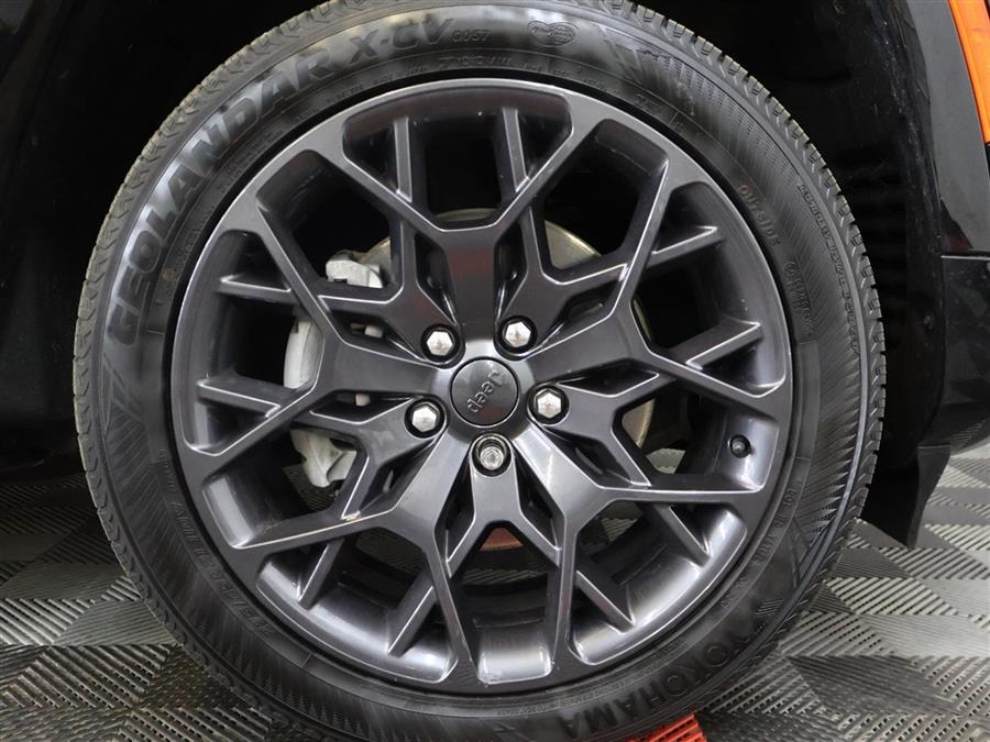 2023 Jeep Grand Cherokee L SUMMIT, available for sale in Paterson, New Jersey | Fast Track Motors. Paterson, New Jersey 2023 Jeep Grand Cherokee L SUMMIT, available for sale in Paterson, New Jersey | Fast Track Motors. Paterson, New Jersey